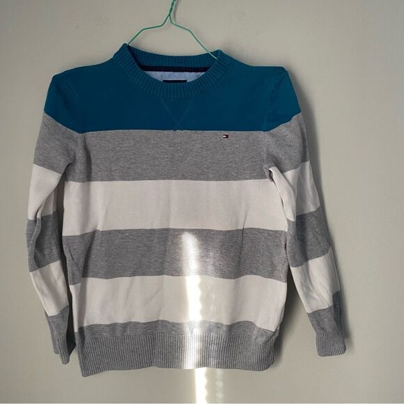 Tommy Hilfiger Boys’ Crew Neck Color Block Sweater - Picture 1 of 3